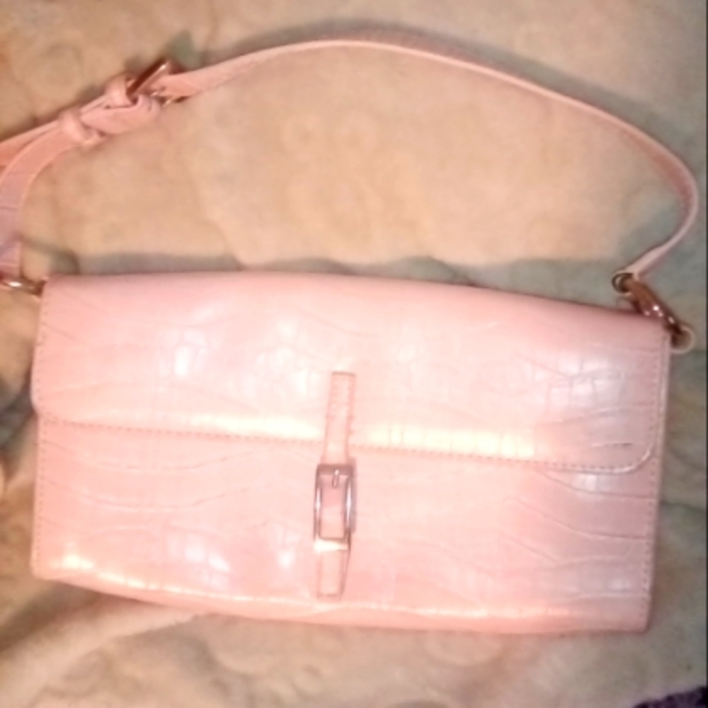 Baby Pink Purse 👜. handle